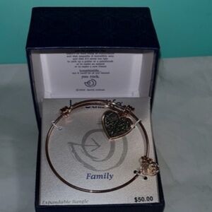 Rose Gold bangle bracelet Love this life (NWT)